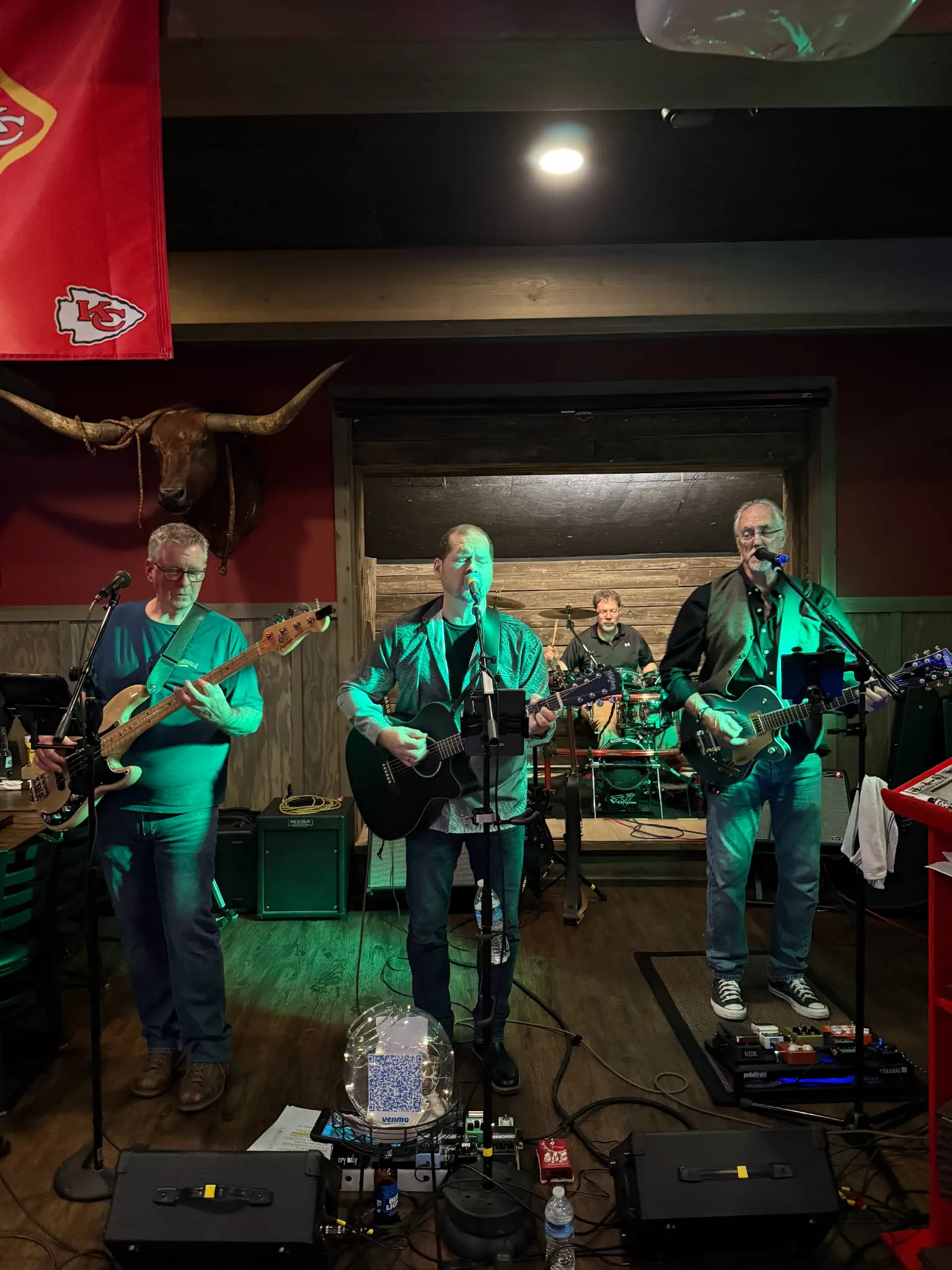 Two Lane Highway photo 2