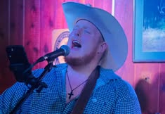 Hayden Brown LIVE