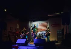 Blacklist Band debut on McDingerz patio stage!
