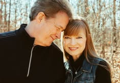 Lasting Love Songs with Tom and Andrea Brett