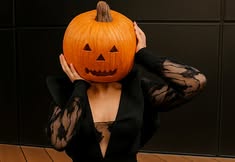 Nightmare on Walnut: Dia de los Muertos Edition