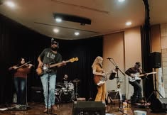 Chloe Hoecker w/ The Chan Band at Chic’s N Dix Honkytonk