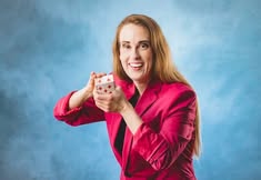 Lovely Magic With Magic Amanda at Luvwoo Bar (FREE)