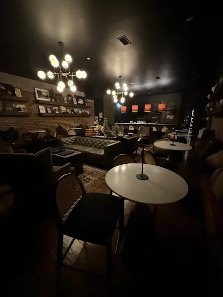 34 South Main Cocktail Lounge