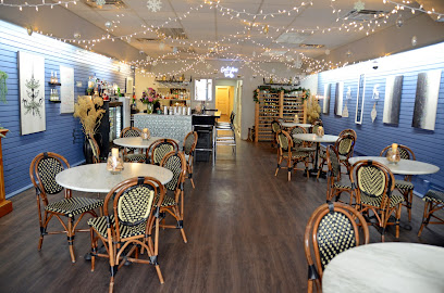 The Pearl Martini & Wine Bar